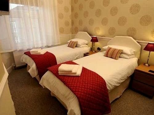 פלימות' Gallery Guest House מראה חיצוני תמונה