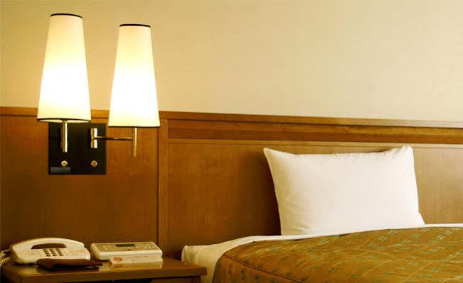 פלימות' Gallery Guest House מראה חיצוני תמונה